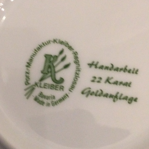 22 Karat gold Kleicer  trinket dish - Picture 3 of 4